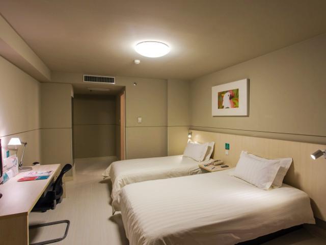 Jinjiang Inn Xining Internatioal Village Qingtang Park Exterior photo